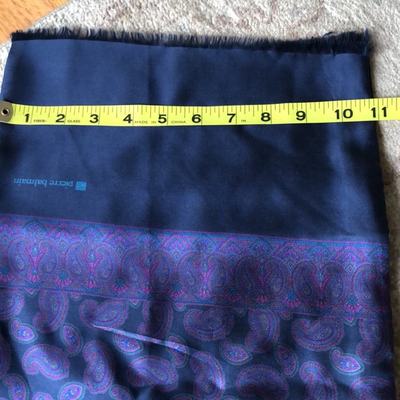 Authentic Vintage Gorgeous Pierre Balmain silk/wool scarf made Italy - Picture 10 of 12